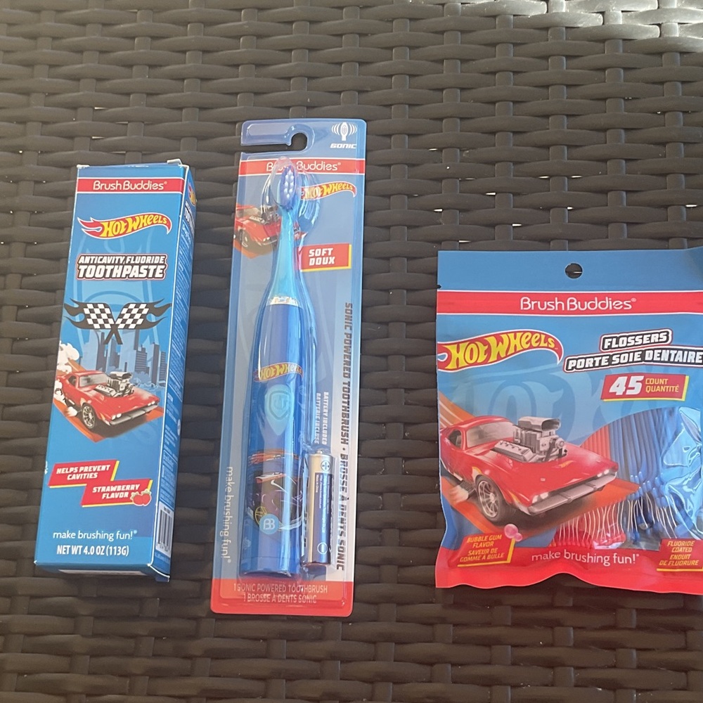 Brush Buddies Hot Wheels Kids Sonic powered Toothbrush toothpaste Flossers New